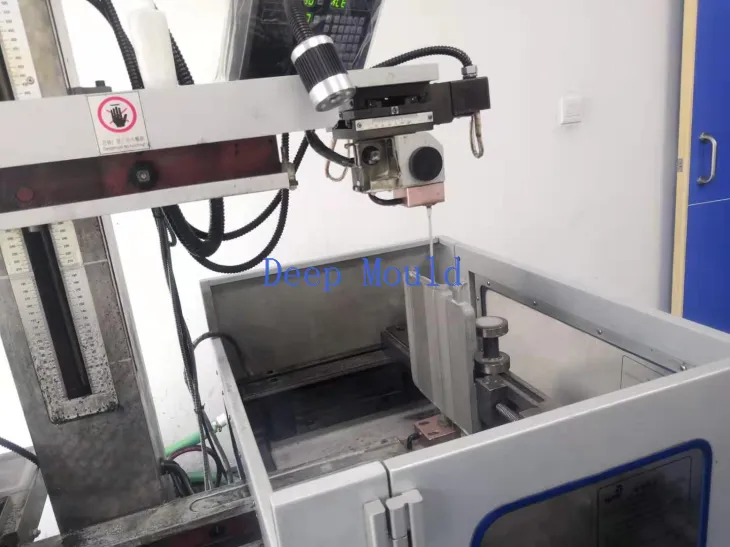 Servizz ta 'stampar 3D għal partijiet tal-metall